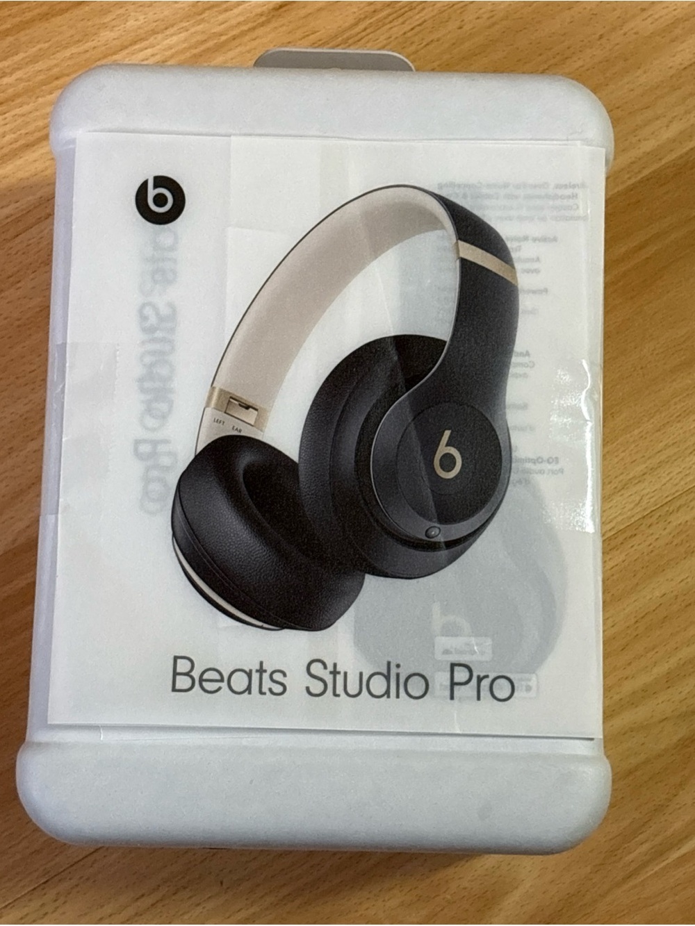 Beats by Dr. Dre Beats Studio Pro Wireless Noise Cancelling Black and Gold EUC